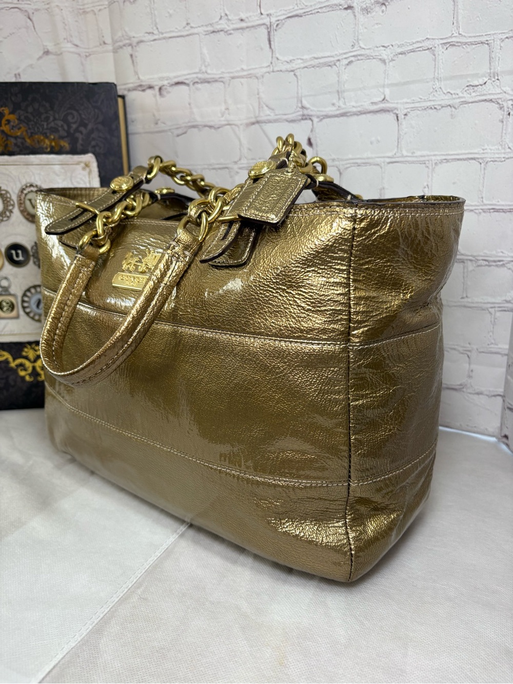Coach Madison Tribeca Crinkled Metallic Gold Patent Leather Tote No.C1093-15373 - Picture 4 of 15